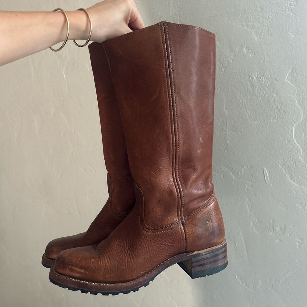 Frye campus boots in toasted walnut